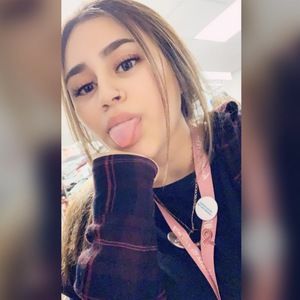 Meet your Posher, Sofia